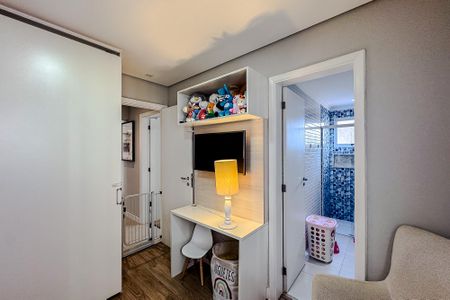 Apartamento à venda com 126m², 3 quartos e 2 vagas Apartamento à venda com 126m², 3 quartos e 2 vagasQuarto 2 - Suíte