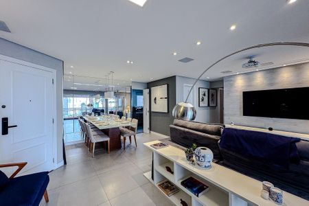 Apartamento à venda com 126m², 3 quartos e 2 vagas Apartamento à venda com 126m², 3 quartos e 2 vagasSala