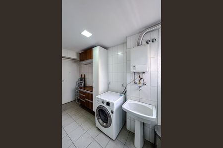 Apartamento à venda com 126m², 3 quartos e 2 vagas Apartamento à venda com 126m², 3 quartos e 2 vagasÁrea de Serviço