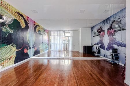 Apartamento à venda com 126m², 3 quartos e 2 vagas Apartamento à venda com 126m², 3 quartos e 2 vagasÁrea comum