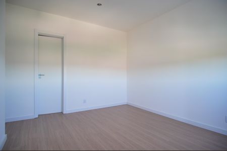 Apartamento à venda com 84m², 3 quartos e 2 vagasQuarto 1