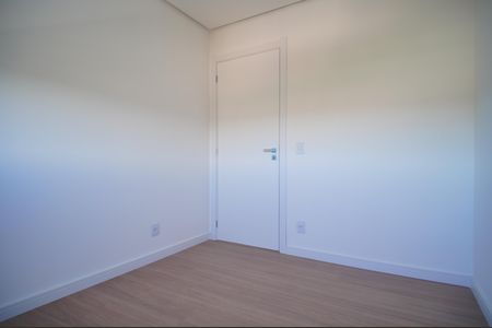 Apartamento à venda com 84m², 3 quartos e 2 vagasQuarto 2