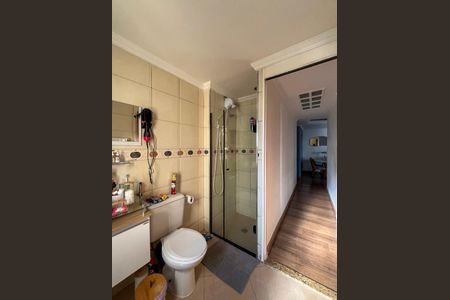 Apartamento à venda com 68m², 2 quartos e 1 vaga Apartamento à venda com 68m², 2 quartos e 1 vagaBanheiro