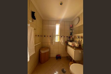 Apartamento à venda com 68m², 2 quartos e 1 vaga Apartamento à venda com 68m², 2 quartos e 1 vagaBanheiro