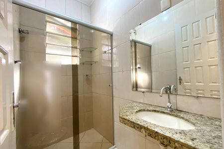Casa para alugar com 134m², 2 quartos e 1 vaga Casa para alugar com 134m², 2 quartos e 1 vagaBanheiro