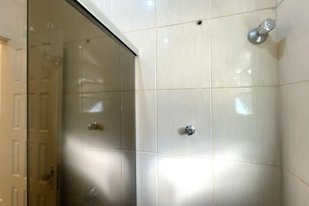 Casa para alugar com 134m², 2 quartos e 1 vaga Casa para alugar com 134m², 2 quartos e 1 vagaBanheiro
