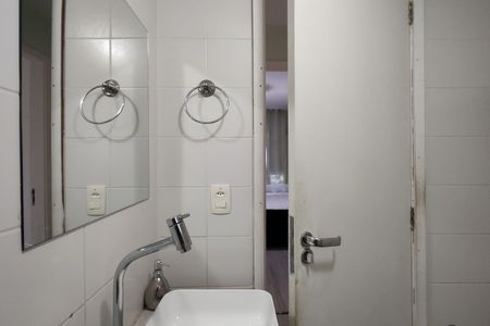 Apartamento à venda com 130m², 3 quartos e 2 vagas Apartamento à venda com 130m², 3 quartos e 2 vagasBanheiro Social