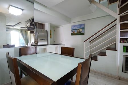 Apartamento à venda com 130m², 3 quartos e 2 vagas Apartamento à venda com 130m², 3 quartos e 2 vagasSala