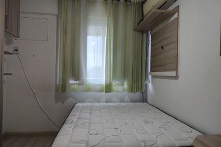 Apartamento à venda com 130m², 3 quartos e 2 vagas Apartamento à venda com 130m², 3 quartos e 2 vagasQuarto 2 - Armários