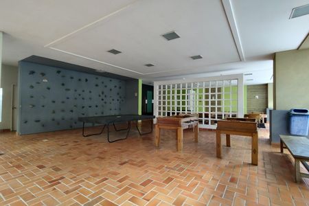 Apartamento à venda com 130m², 3 quartos e 2 vagas Apartamento à venda com 130m², 3 quartos e 2 vagasSalão de jogos