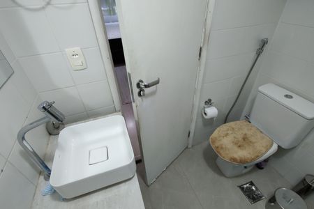 Apartamento à venda com 130m², 3 quartos e 2 vagas Apartamento à venda com 130m², 3 quartos e 2 vagasBanheiro Social