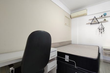 Apartamento à venda com 130m², 3 quartos e 2 vagas Apartamento à venda com 130m², 3 quartos e 2 vagasQuarto 3 - Suíte