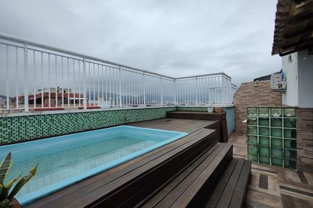 Apartamento à venda com 130m², 3 quartos e 2 vagas Apartamento à venda com 130m², 3 quartos e 2 vagasPiscina