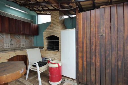 Apartamento à venda com 130m², 3 quartos e 2 vagas Apartamento à venda com 130m², 3 quartos e 2 vagasCobertura
