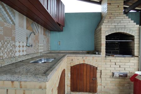 Apartamento à venda com 130m², 3 quartos e 2 vagas Apartamento à venda com 130m², 3 quartos e 2 vagasChurrasqueira
