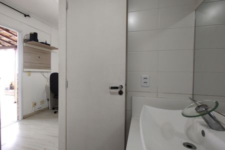 Apartamento à venda com 130m², 3 quartos e 2 vagas Apartamento à venda com 130m², 3 quartos e 2 vagasBanheiro da Suíte 3