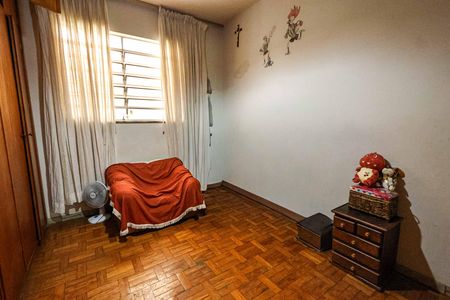 Casa à venda com 260m², 5 quartos e 3 vagasQuarto 1