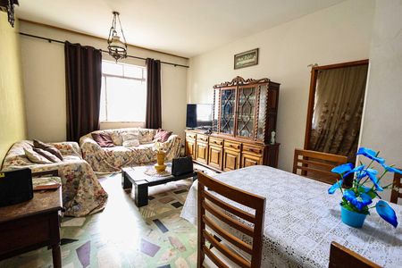Casa à venda com 260m², 5 quartos e 3 vagasCopa