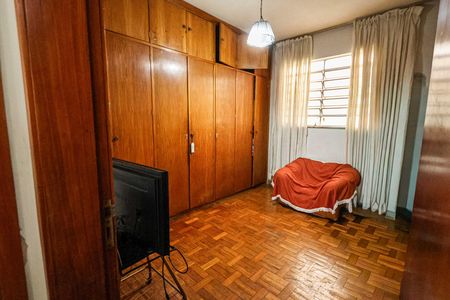Casa à venda com 260m², 5 quartos e 3 vagasQuarto 1