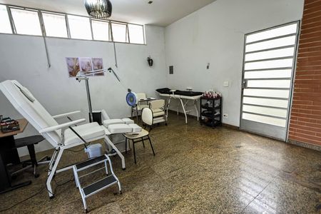 Casa à venda com 260m², 5 quartos e 3 vagasAntessala
