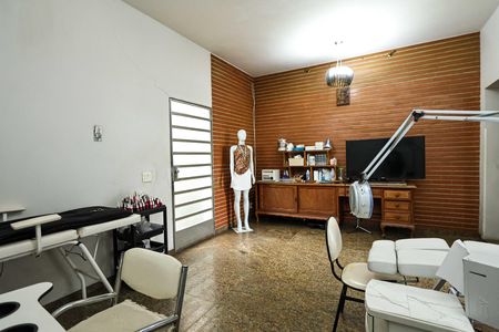 Casa à venda com 260m², 5 quartos e 3 vagasAntessala