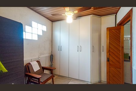 Casa à venda com 170m², 4 quartos e 2 vagasCloset 
