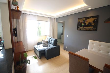 Sala de apartamento à venda com 2 quartos, 47m² em Flávio Marques Lisboa, Belo Horizonte