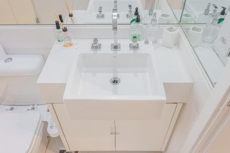 Studio à venda com 35m², 1 quarto e 1 vaga Studio à venda com 35m², 1 quarto e 1 vagaBanheiro