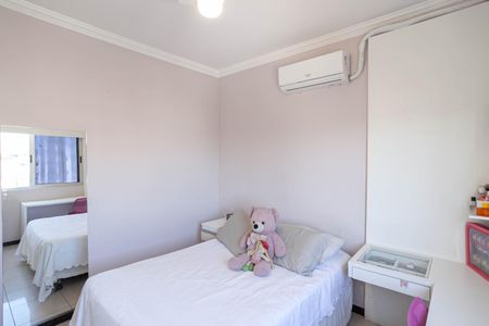 Apartamento à venda com 249m², 3 quartos e 2 vagasQuarto 2
