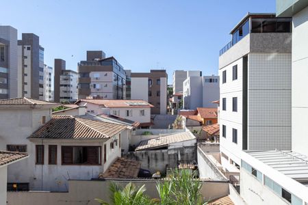 Apartamento à venda com 249m², 3 quartos e 2 vagasVista da suíte 