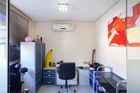 Apartamento à venda com 249m², 3 quartos e 2 vagasCobertura - Sala 2