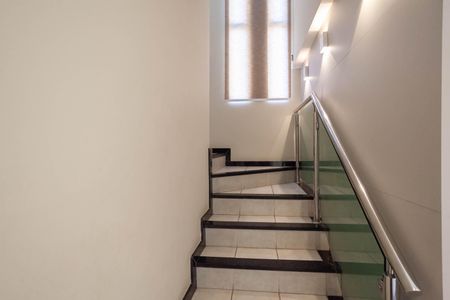 Apartamento à venda com 249m², 3 quartos e 2 vagasEscada