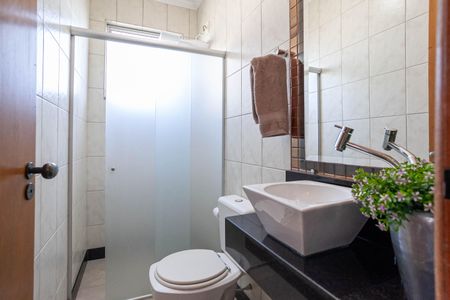 Apartamento à venda com 249m², 3 quartos e 2 vagasCobertura - Banheiro social 2