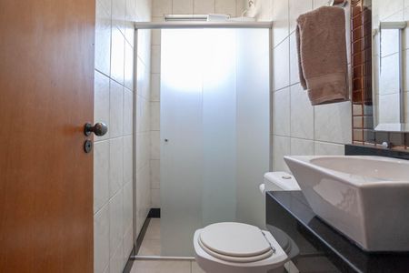 Apartamento à venda com 249m², 3 quartos e 2 vagasCobertura - Banheiro social 2