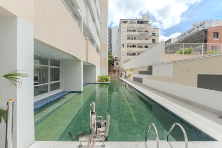 Apartamento para alugar com 27m², 1 quarto e sem vaga Apartamento para alugar com 27m², 1 quarto e sem vagaÁrea comum - Piscina