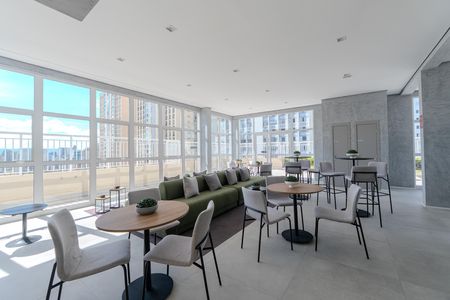 Apartamento para alugar com 27m², 1 quarto e sem vaga Apartamento para alugar com 27m², 1 quarto e sem vagaÁrea comum - Salão de festas