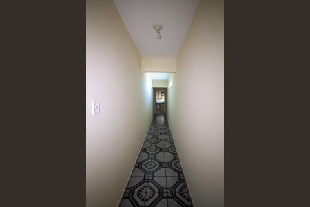 Casa para alugar com 100m², 2 quartos e sem vaga Casa para alugar com 100m², 2 quartos e sem vagaCorredor