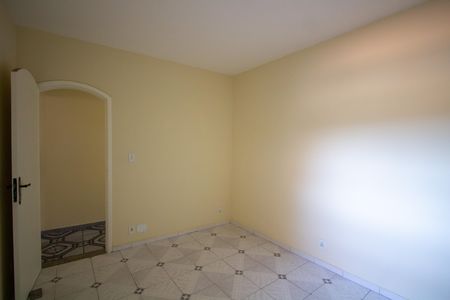 Casa para alugar com 100m², 2 quartos e sem vaga Casa para alugar com 100m², 2 quartos e sem vagaQuarto