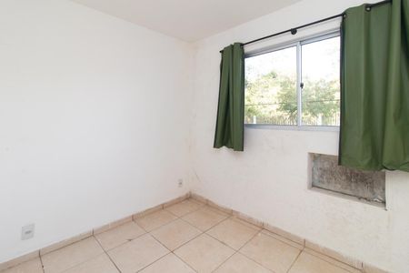 Quarto 2 de apartamento para alugar com 2 quartos, 43m² em Restinga, Porto Alegre