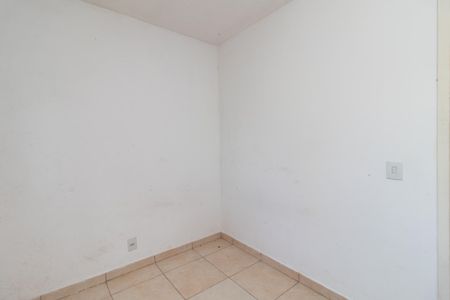 Quarto 1 de apartamento para alugar com 2 quartos, 43m² em Restinga, Porto Alegre