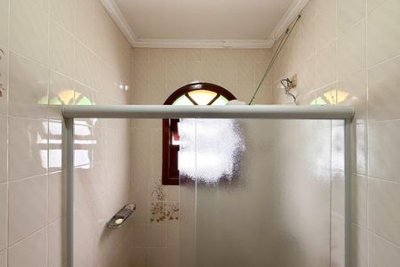 Casa à venda com 185m², 2 quartos e 2 vagas Casa à venda com 185m², 2 quartos e 2 vagasBanheiro Social