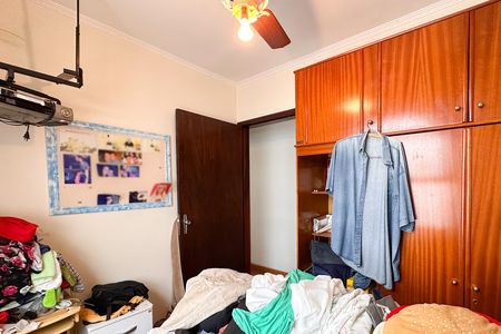 Casa à venda com 185m², 2 quartos e 2 vagas Casa à venda com 185m², 2 quartos e 2 vagasQuarto 2