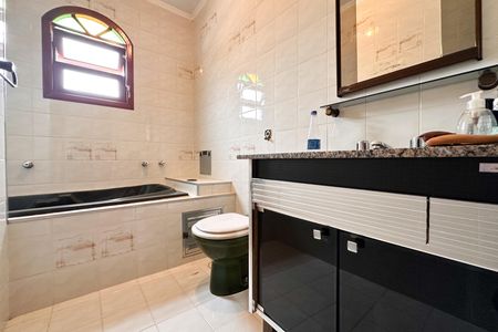 Casa à venda com 185m², 2 quartos e 2 vagas Casa à venda com 185m², 2 quartos e 2 vagasBanheiro da Suíte