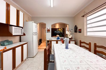 Casa à venda com 185m², 2 quartos e 2 vagas Casa à venda com 185m², 2 quartos e 2 vagasCozinha
