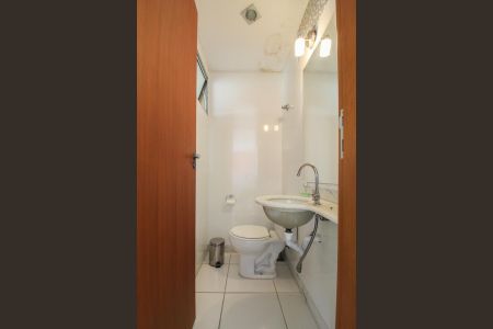 Apartamento à venda com 130m², 2 quartos e 2 vagas Apartamento à venda com 130m², 2 quartos e 2 vagasLavabo