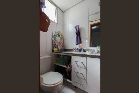 Apartamento à venda com 130m², 2 quartos e 2 vagas Apartamento à venda com 130m², 2 quartos e 2 vagasBanheiro da Suíte