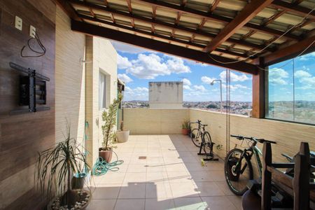 Apartamento à venda com 130m², 2 quartos e 2 vagas Apartamento à venda com 130m², 2 quartos e 2 vagasEspaço Gourmet