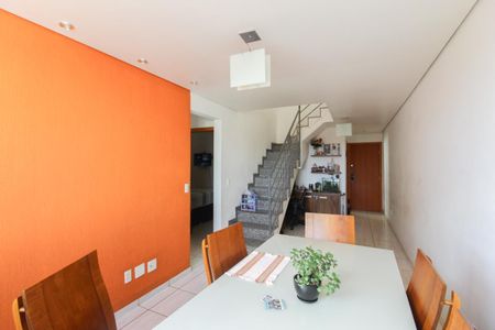 Apartamento à venda com 130m², 2 quartos e 2 vagas Apartamento à venda com 130m², 2 quartos e 2 vagasSala 1