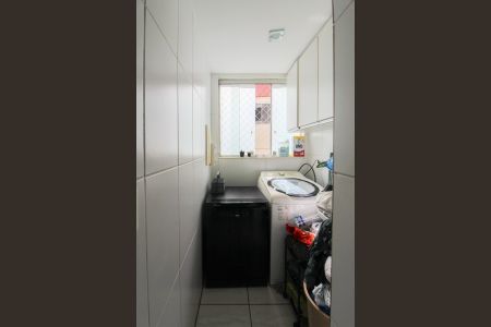 Apartamento à venda com 130m², 2 quartos e 2 vagas Apartamento à venda com 130m², 2 quartos e 2 vagasCozinha e Área de Serviço