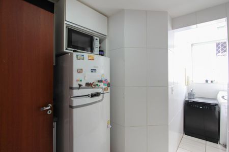 Apartamento à venda com 130m², 2 quartos e 2 vagas Apartamento à venda com 130m², 2 quartos e 2 vagasCozinha e Área de Serviço